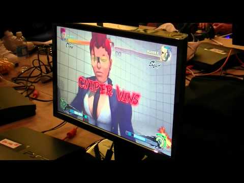 SSF4AE Evo2012 Q. Finals: RZR Latif (C. Viper) vs  Dr Uppercut (Sagat)
