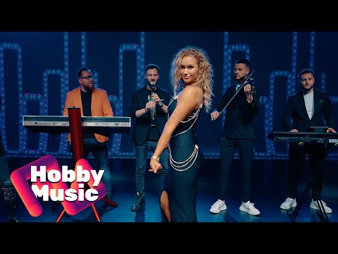 Roxana Chirita - Ce parfum si ce stil (Videoclip Oficial)