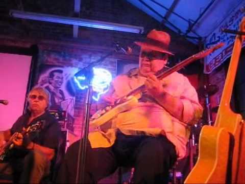 A Taste of... The Big Manny Band.wmv