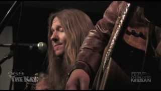 Blackberry Smoke - "One Horse Town"