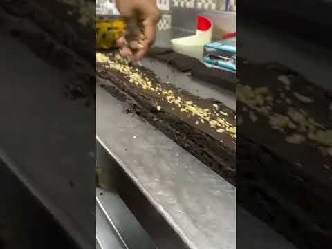 Chocolate Truffle Pastry || Fingerlicious, Delhi #pastry #chocolatecake