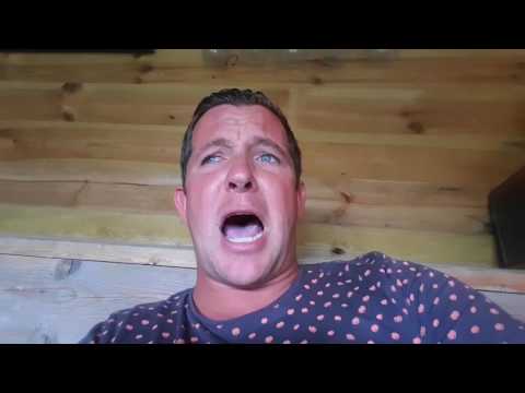 Glas tussen de been'n?