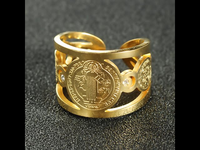 Vídeo relacionado con Anillos de San Benito Para Hombres Anillo De Acero Inoxidable Santo Exorcismo Cristiano Jesús Católico Cruz Romana Zirconia Cúbica Cazador De Fantasmas Abierto Para Hombres Mujeres Joyería Moda, 8