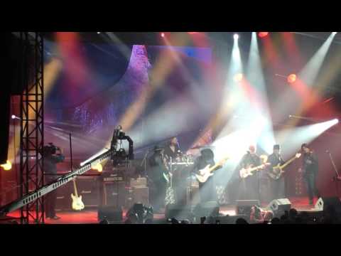 YU grupa feat. Točak - Zajdi, zajdi (Live)