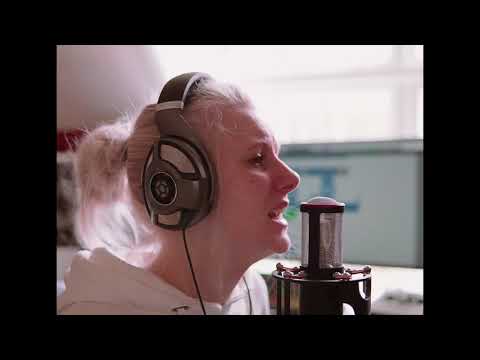 The Chainsmokers - Somebody (Linn Cover)