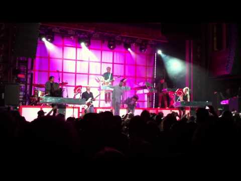 Mark Ronson & The Business International (ft. Alex Greenwald & Spank Rock) - The Bike Song [Live]