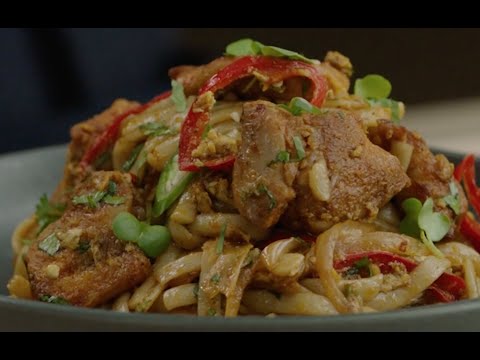 This chicken noodle recipe is the perfect hot and spicy comfort food