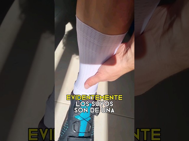 Vídeo relacionado con Arte Digital Abstracto Con Luz De Neón 1 Calcetines Largos Deportivos Calcetine Media Caña Acolchados Calcetine Deporte Para Adulto Tennis Senderismo 40Cm