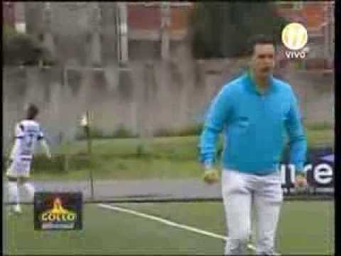 Golazo de Paolo Jiménez frente al Uruguay de Coronado