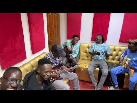 LIVE RECORDING OF SONG RETIRE INSIDE KISINGA SOUNDS 