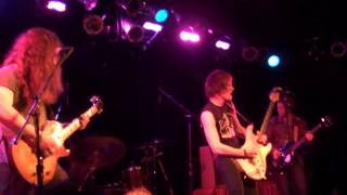 Kickin&#39; Tyler Bryant &amp; the Shakedown