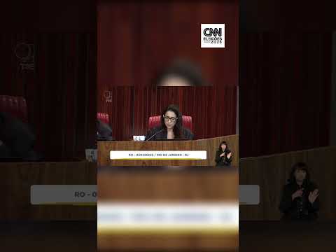 Relator no TSE rejeita desistência de Garotinho, mas mantém inelegibilidade