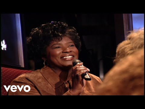 His Eye Is On the Sparrow [Live]