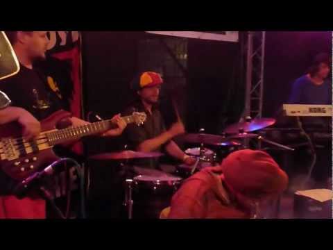 Confessions Roots Reggae Band - Confessions Roots - Warm Up Set 2 - Reggae Area - 2012 Usti N.L