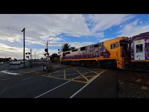 V/Line N453 "City Of Albury", VN6 8861 Passenger Passing South Geelong Station