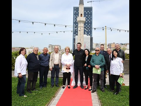 Erion Veliaj : Mirënjohja për punën e njëri-tjetrit, na bën bashkë sot, në vigjilje të 1 Majit☀️