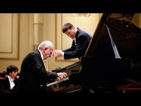 Maurizio Pollini - Brahms: Piano Concerto n. 2 in B-flat, op. 83