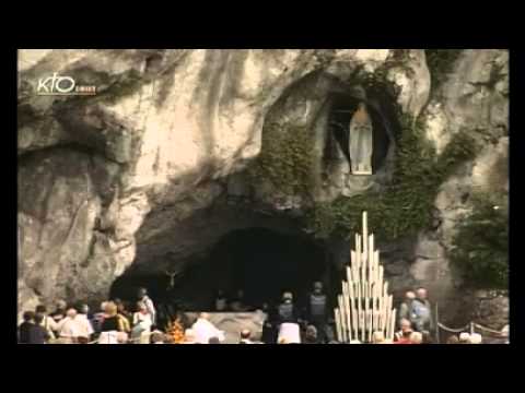 Chapelet à Lourdes