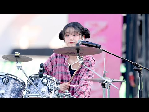 【4K】251207 | QWER 쵸단 눈물참기 (사운드체크) 직캠