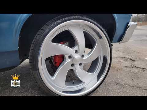 1971 Chevrolet Nova On 22" US Mag Wheels