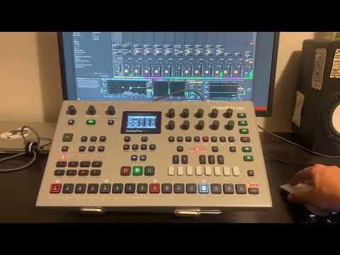 Elektron Analog Four MKII 4-Voice Tabletop Analog Synthesizer + Printed Manual image 6