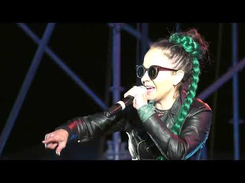 Miss Bolivia en los festejos por 100 años de la Reforma Universitaria