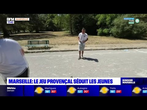 Marseille: le jeu provençal séduit aussi les jeunes au parc Borély