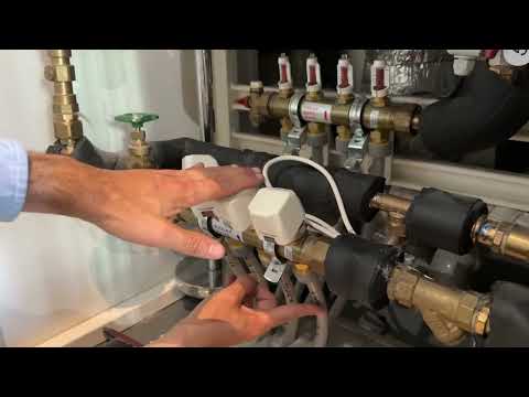 Underfloor Heating System - Removing and Putting Back the Actuator Valves