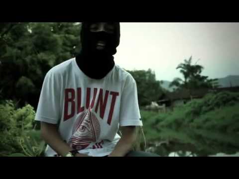 Quinta Dose Part.Young Blake - Aqui é Sinistro - (Video Oficial) - YouTube1