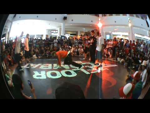 8 Floor Combat 2009 Bboy 3 vs 3 Battle - Day 1 Famous Crew Team 1  vs Flex Killer