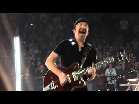 U2 @ Paris Bercy 07-12-2015 - City Of The Blinding Lights + Ne Me Quitte Pas - HD