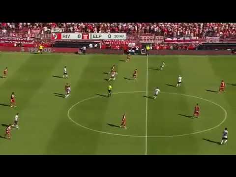 Terrible caño de Pity Martínez en River Estudiantes