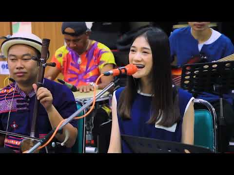 ฮู้หน้าบ่ฮู้ใจ + ไว้ใจ๋ได้กา + ซอบมองมอง + สาวจี๋ Cover by เดอะ เพอะ