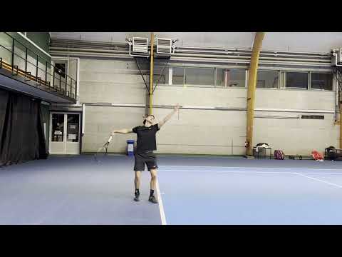 MEET LUCAH DAHLMANN - COLLEGE TENNIS RECRUIT WITH OVERBOARDER