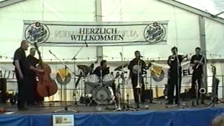 Live-muziek: The Stable Roof Jazzband in Torgau, 2000 The Lonesome Road.