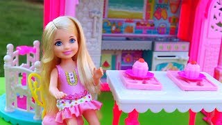 Barbie Toys & Dolls - Chelsea's Friends Don't Want to Play What She Wants to Play in her Clubhouse