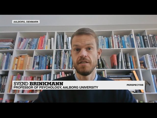 Vídeo relacionado con The Joy of Missing Out: The Art of Self-Restraint in an Age of Excess