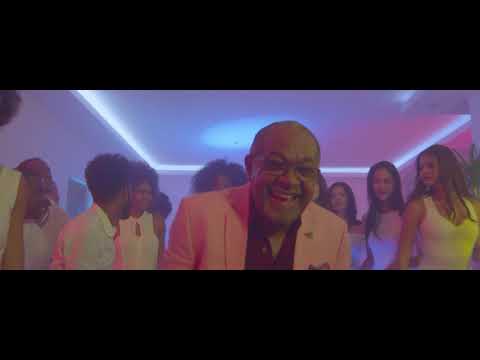 Pupy y los que Son Son,  Pasándola bien