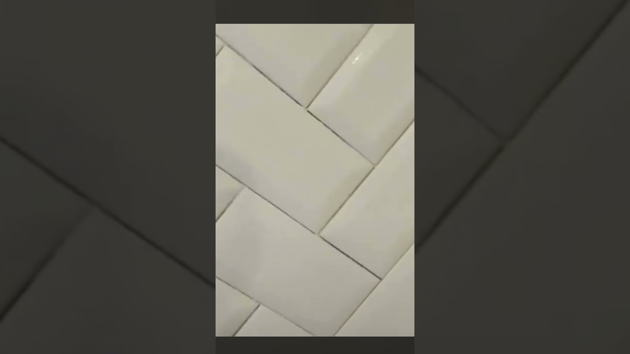 How to figure out TRUE center of a Herringbone Tile Pattern #herringbone #tilediy #herringbonetile