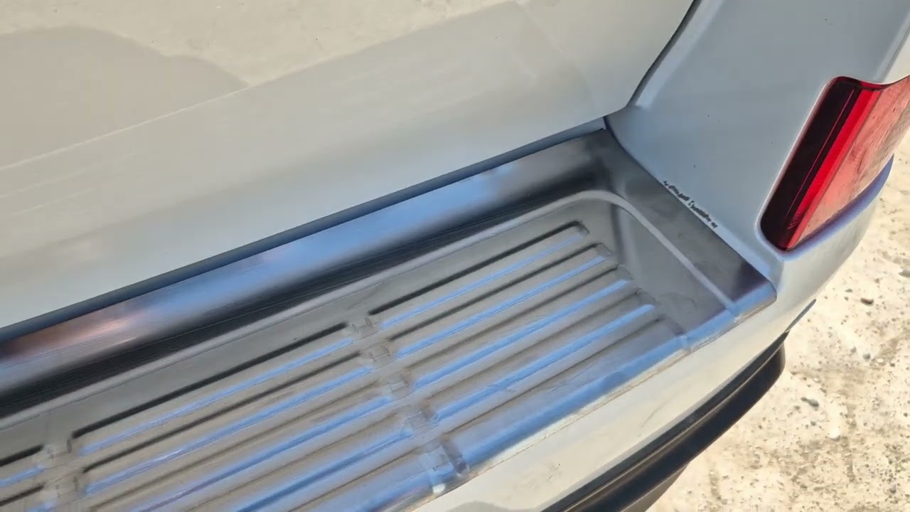 Toyota Land Cruiser 200 2007–2021 Takapuskurin suojalista 2016-2021 (ruostumaton teräs) Video 1