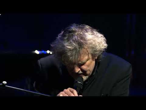 "Liivakell" (T. Mägi / V. Kangur), laulab Riho Sibul (2018)