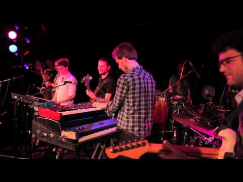Young Stuff - Snarky Puppy Live 2012 (with bass solo) Snarky Puppy 2012