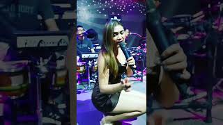 Download lagu mieke yolanda goyang hot mp3