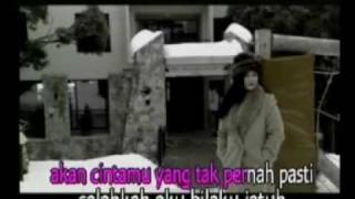 Download lagu Bukalah matamu_vina panduwinata. mp3