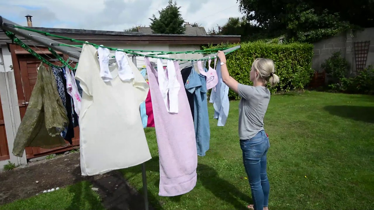 Circular clothes dryer
