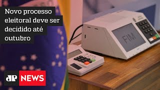 Comissão discute novo código eleitoral e vai analisar proposta do voto impresso