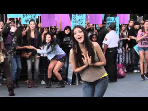 All I Want Is Everything (Flash Mob Version) [OST by Victoria Justice]