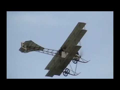 Bristol Boxkite and AVRO Triplane  Old Warden 14 8 02