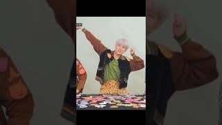 Download lagu Jungwoo aegyo please while Doyoung judges him #jungwoo #doyoung #nct #nct127 #nct127_sticker #nct mp3