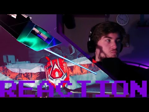 MasterBrine reagiert auf "Real Expandable Falcon Wings + Redwing Drone and HUD Goggles - Falcon IRL"